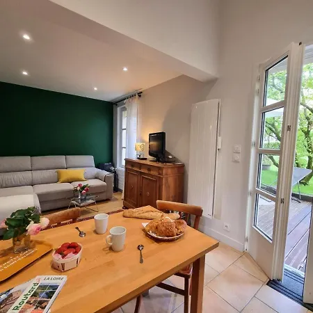 Avec Jardin, Terrasse Et Confort A - Fr-1-496-293 Holiday home Saint-Galmier