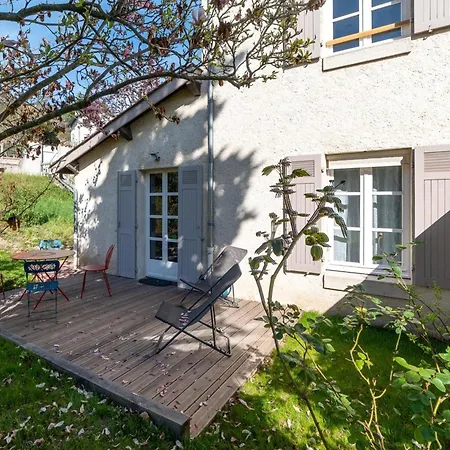 Avec Jardin, Terrasse Et Confort A - Fr-1-496-293