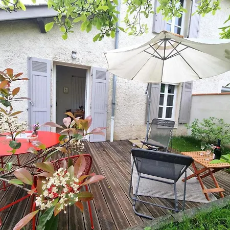 Avec Jardin, Terrasse Et Confort A - Fr-1-496-293 * Saint-Galmier